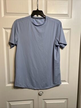 Kenneth Cole Active Short Sleeve Crew Neck T-Shirt Size M Medium Light Blue Mens